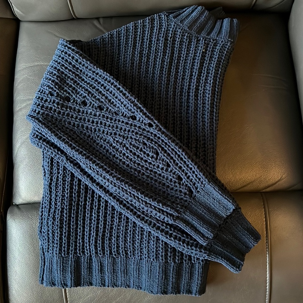 Hollister, Navy sweater with large stitch detail, mock turtle neck. Very soft